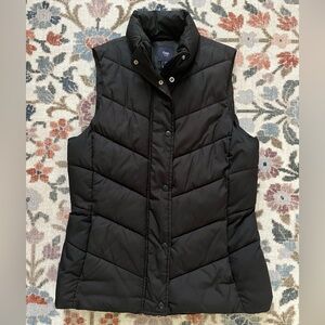 GAP Women's Black Vest 🖤